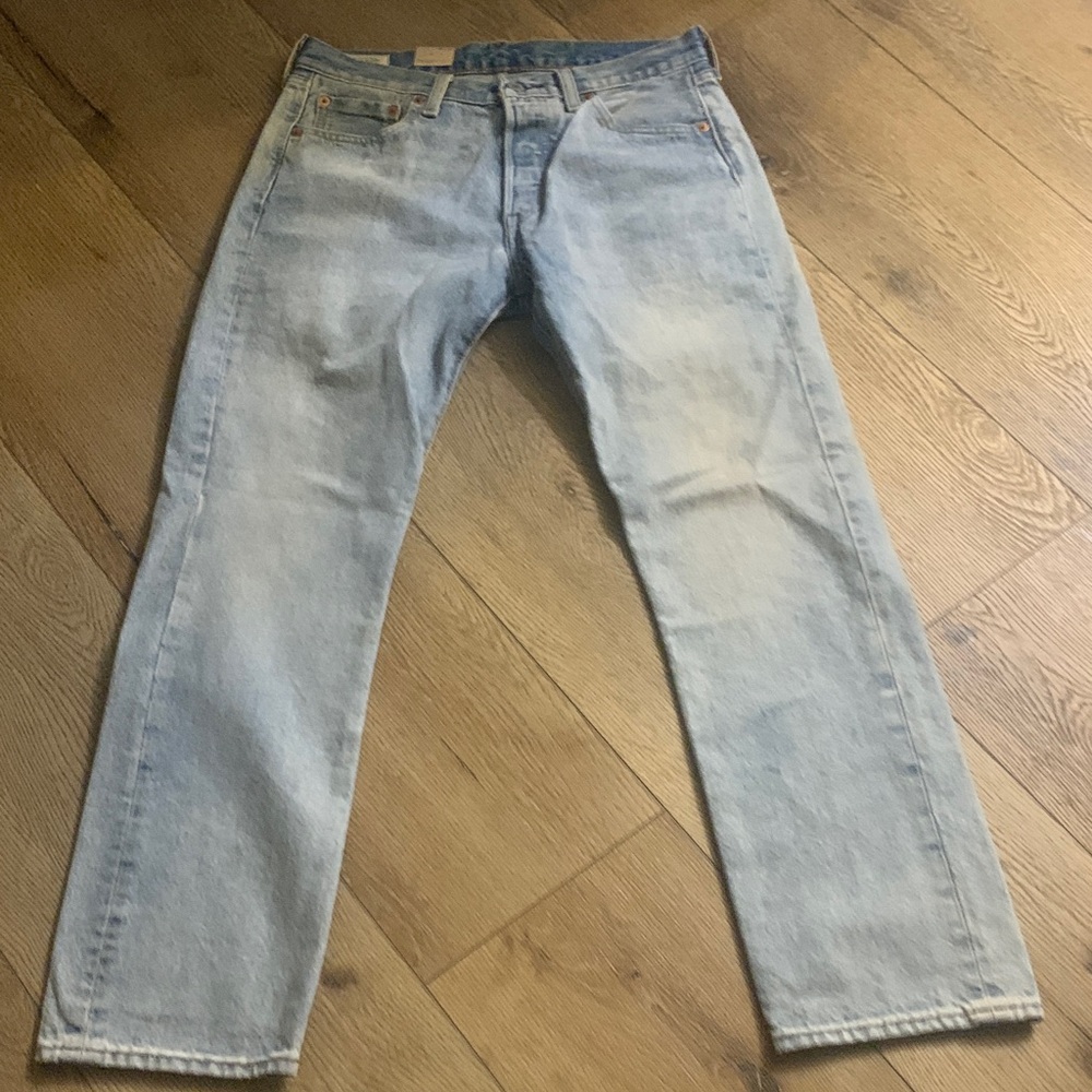 Levi's Men's Light Blue Straight Jeans